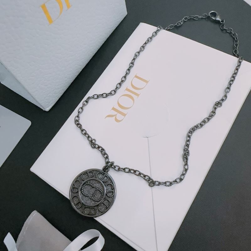 chr1st1an D10r necklaces